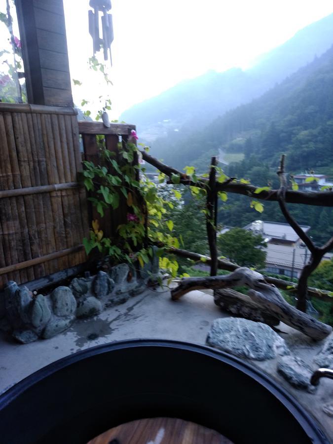 Experiencing Traditional Life Style Inn Kajiya Iya Romantei Мийоши Екстериор снимка